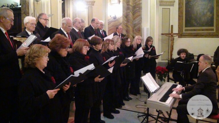 Concerto di Natale del coro Hernica Saxa Galleria Fotografica e Video